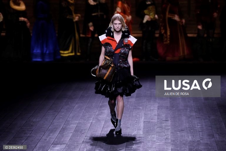  Semana da Moda de Paris - Louis Vuitton