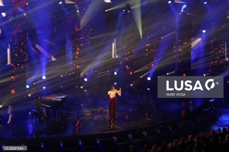 A canção "Medo de Sentir”, interpretada por Elisa, foi a vencedora da final do Festival da Canção 2020, gala disputada no Coliseu Rondão Almeida em Elvas, 07 de março de 2020. NUNO VEIGA/LUSA