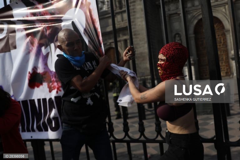 Marcha do Dia Internacional da Mulher na Cidade do México 