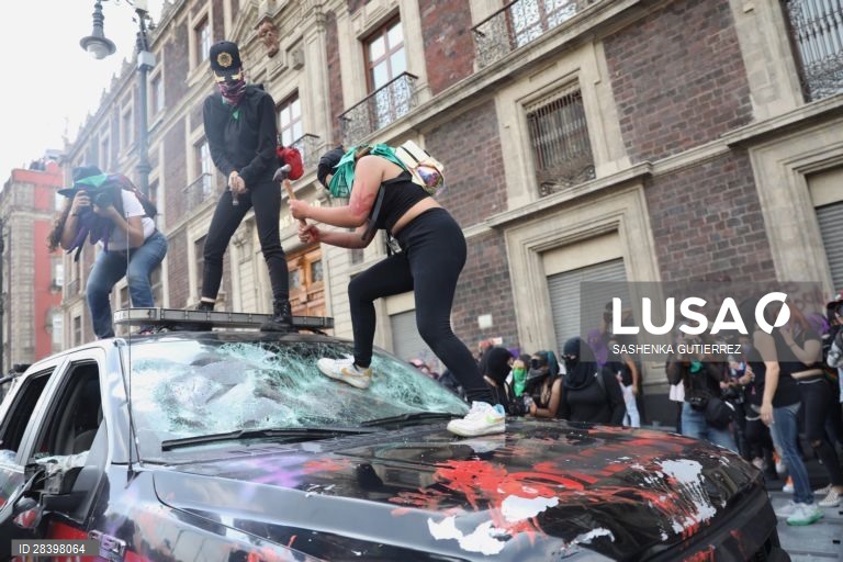 Marcha do Dia Internacional da Mulher na Cidade do México 
