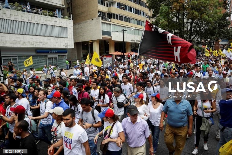Marcha de protesto convocada pelo líder da oposição venezuelana, Juan Guaidó