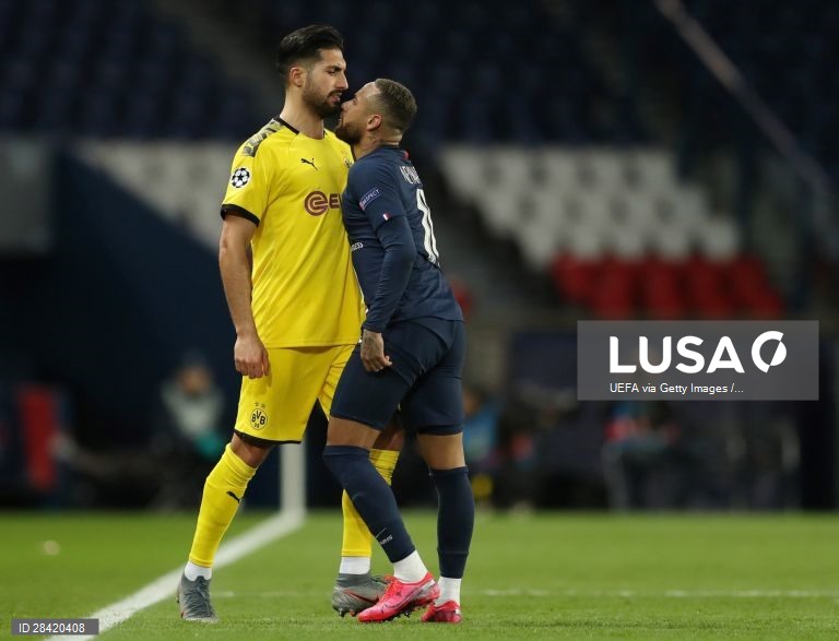Nos oitavos-de-final da Liga dos Campeões, o Paris Saint-Germain recebeu, à porta fechada, e venceu o Borussia Dortmund por 2-0,