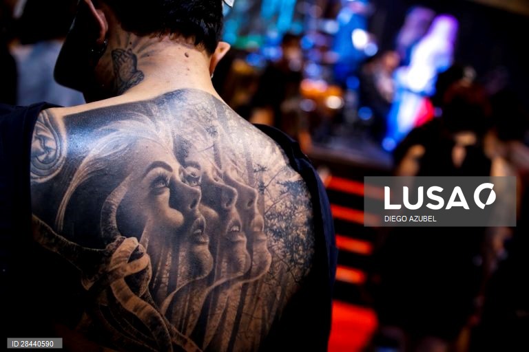 Festival de tatuagens em Banguecoque, Tailândia.