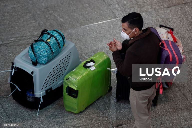 Início da semana em Madrid sob o medo do Covid-19