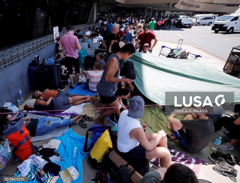 Covid-19 - Estrangeiros abandonam as Filipinas após anúncio de Estado de Calamidade