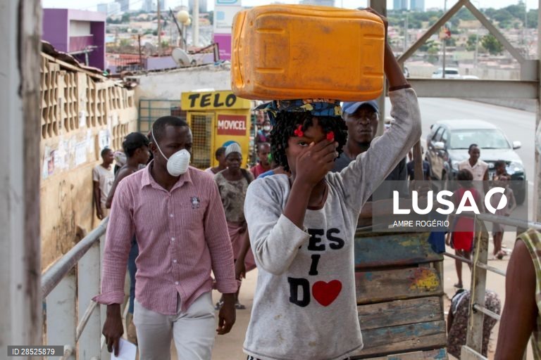 Covid-19: Musseque de Catinton em Luanda