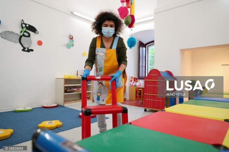 Covid-19: Creches preparam reabertura