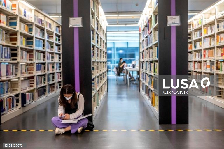 Covic-19: Bibliotecas reabrem na China