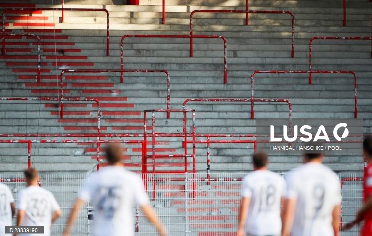 Futebol: Liga alemã - Union Berlim vs Bayern Munique (0-2)