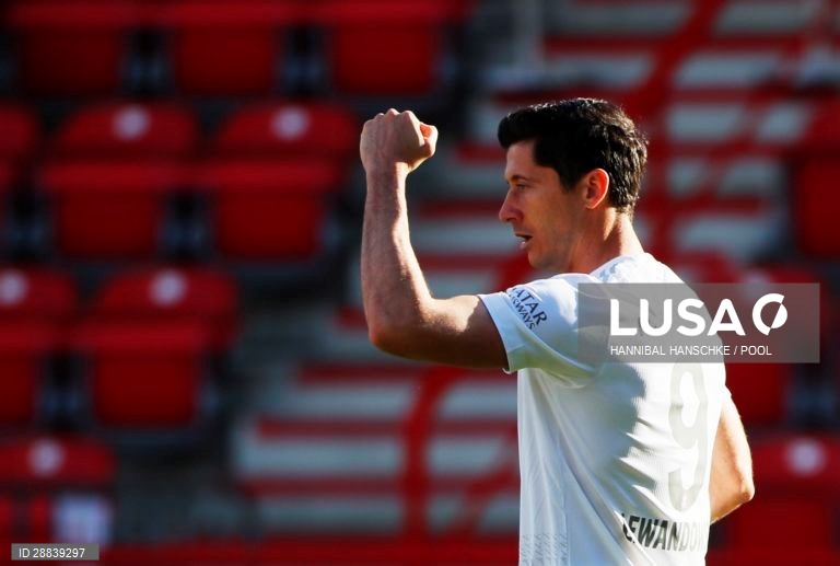 Futebol: Liga alemã - Union Berlim vs Bayern Munique (0-2)