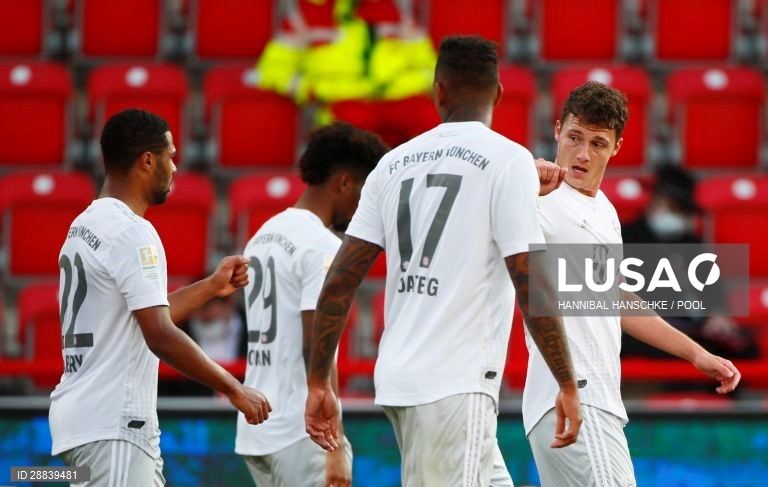 Futebol: Liga alemã - Union Berlim vs Bayern Munique (0-2)