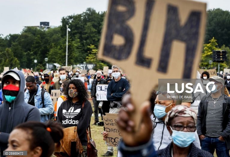 Manifestação anti-racismo em Amsterdão
