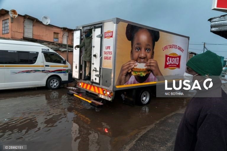 Tempestade durante o confinamento na Cidade do Cabo
