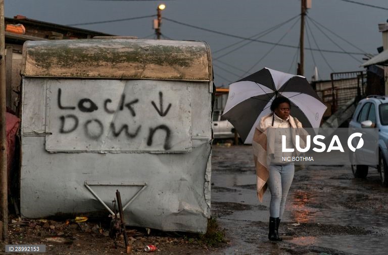 Tempestade durante o confinamento na Cidade do Cabo