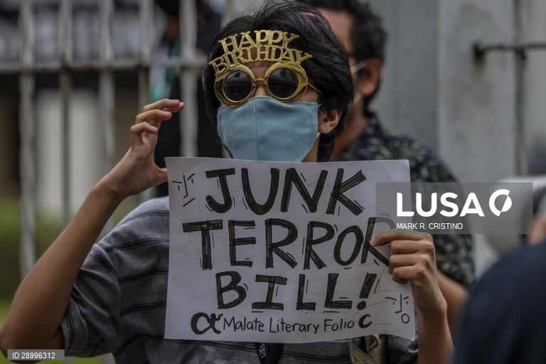Filipinas: Protestos contra a Lei Anti-Terrorismo