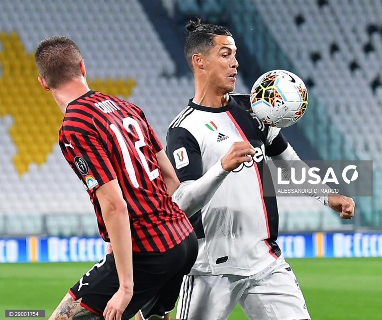 Futebol: Taça de Itália, meias-finais, 2.ª mão entre Juventus vs AC Milan