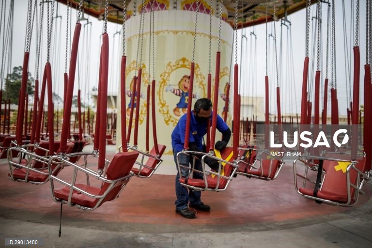 Parque de diversões Dufan prepara-se para reabrir em Jacarta 