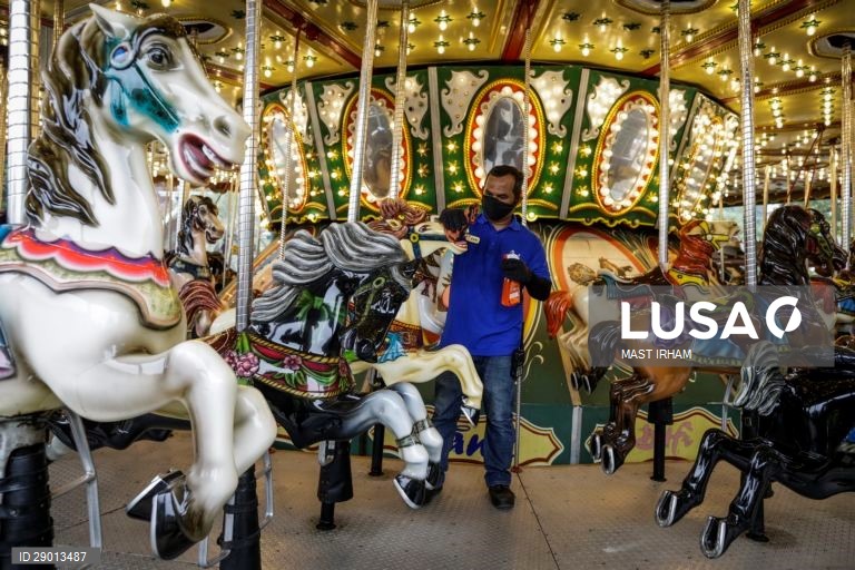 Parque de diversões Dufan prepara-se para reabrir em Jacarta 