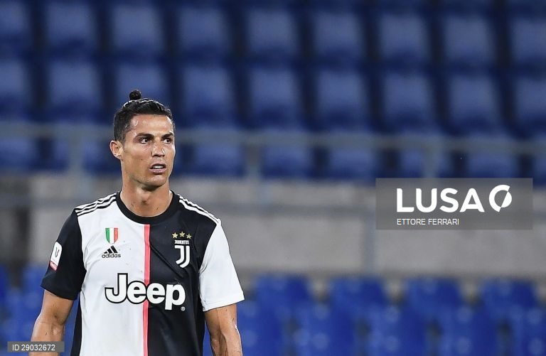 Futebol: Nápoles conquista a Taça de Itália ao vencer a Juventus por 4-2, por penáltis em Roma