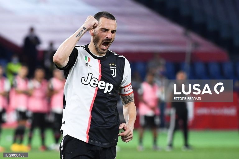 Futebol: Nápoles conquista a Taça de Itália ao vencer a Juventus por 4-2, por penáltis em Roma