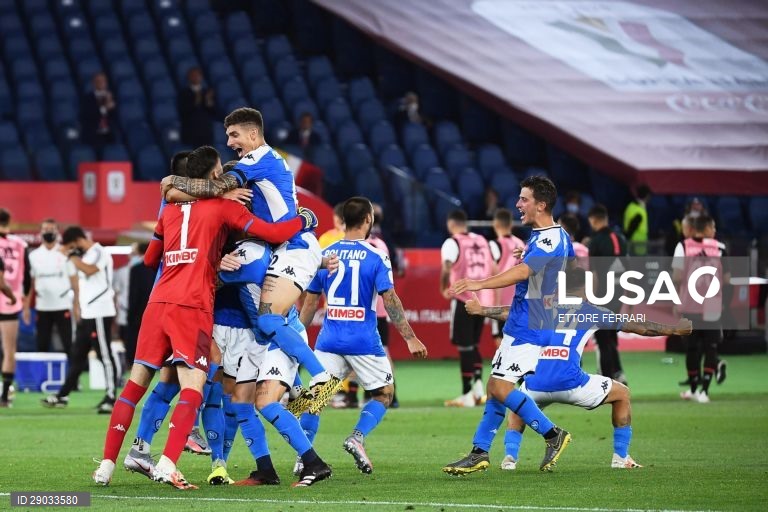 Futebol: Nápoles conquista a Taça de Itália ao vencer a Juventus por 4-2, por penáltis em Roma