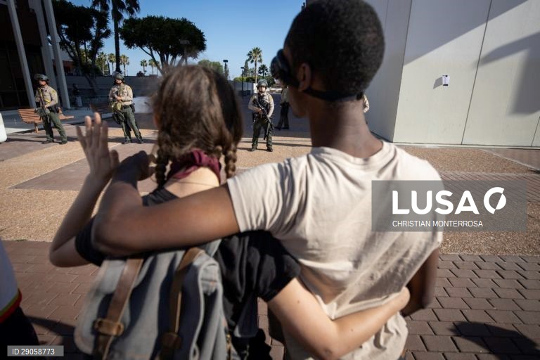 Protestos pela morte de Andres Guardado na Califórnia