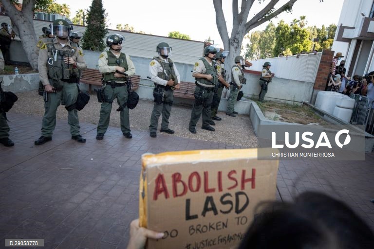 Protestos pela morte de Andres Guardado na Califórnia