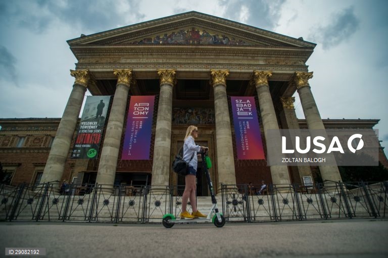 Hungria: Reabertura do Palácio de Arte de Budapeste