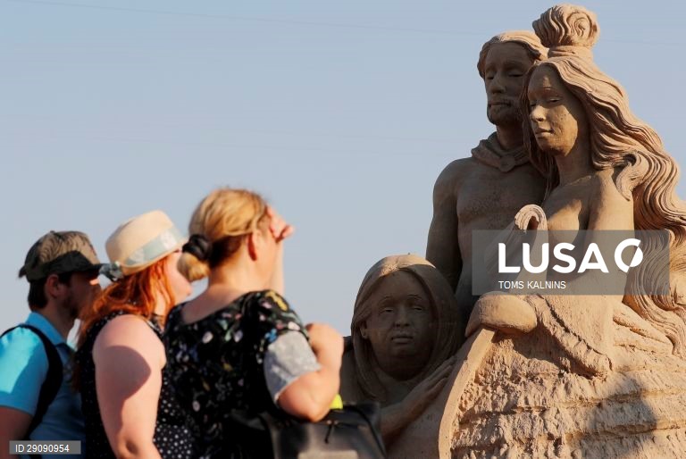 Letónia: Festival de Esculturas de Areia em Jelgava