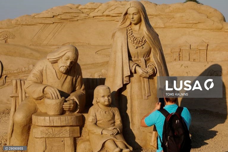 Letónia: Festival de Esculturas de Areia em Jelgava