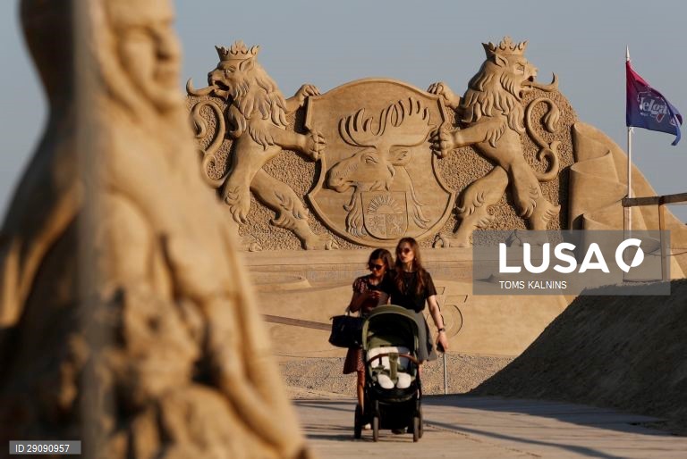 Letónia: Festival de Esculturas de Areia em Jelgava