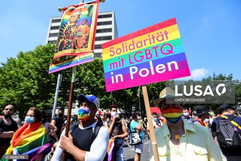 Manifestação "Orgulho de Berlim" em Berlim, Alemanha.