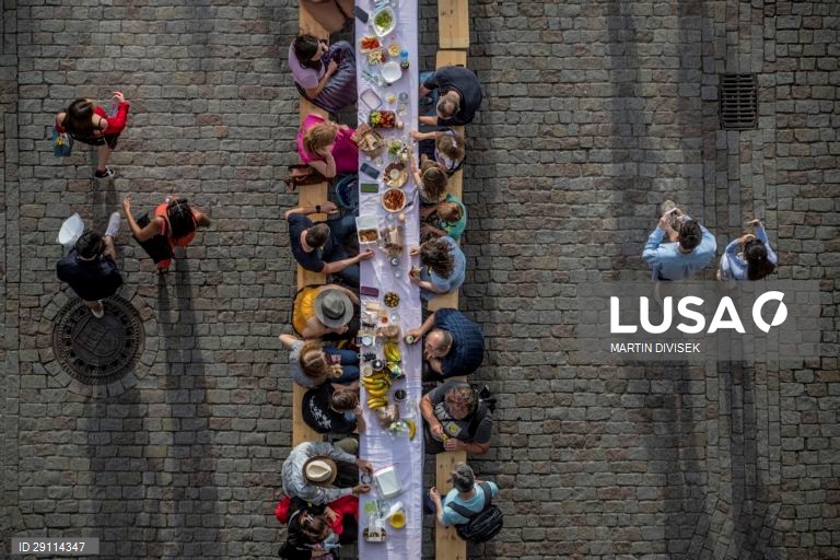 República Checa: Jantar convívio na Ponte Carlos em Praga