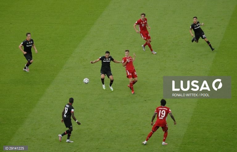 Bayern conquista 18.ª Taça da Alemanha após a vitória por 4-2 sobre o Bayer Leverkusen