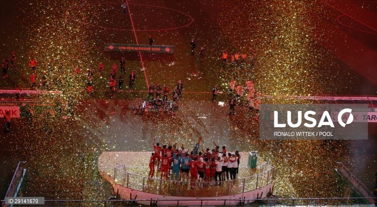 Bayern conquista 18.ª Taça da Alemanha após a vitória por 4-2 sobre o Bayer Leverkusen