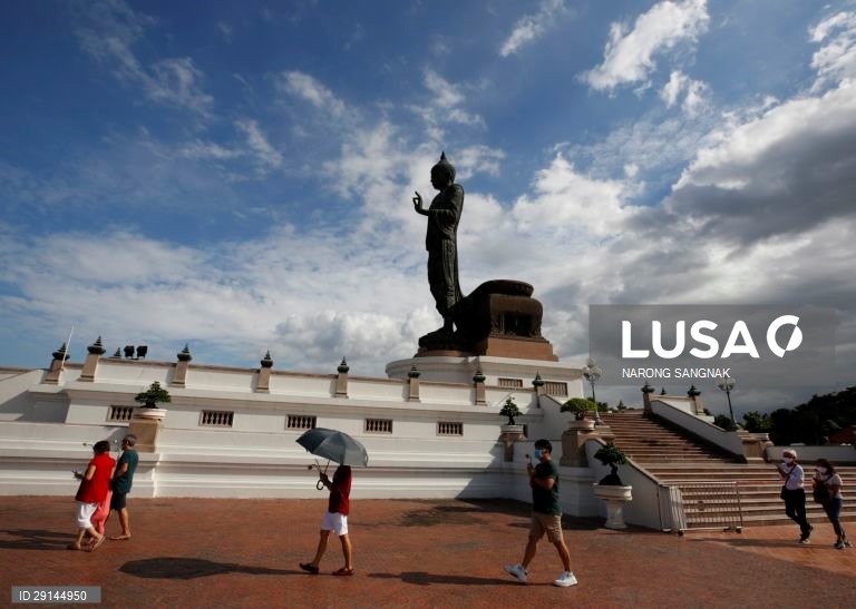 Festival Asanhabucha na Tailândia
