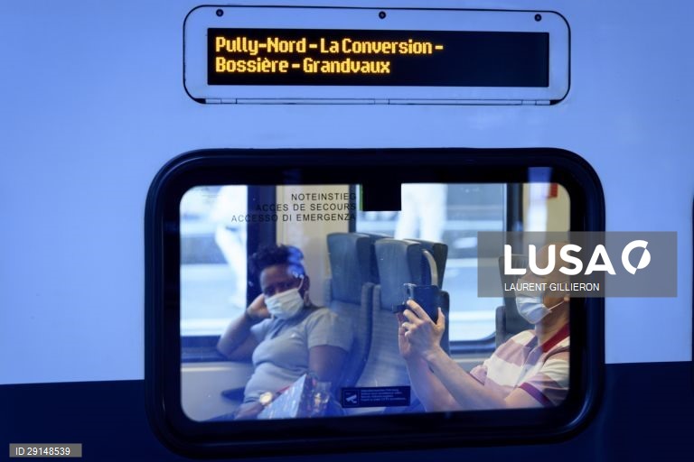 Suíça implementa o uso obrigatório de máscara de proteção contra a covid-19 nos transportes públicos