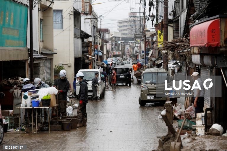 Rescaldo das cheias no sudoeste do Japão