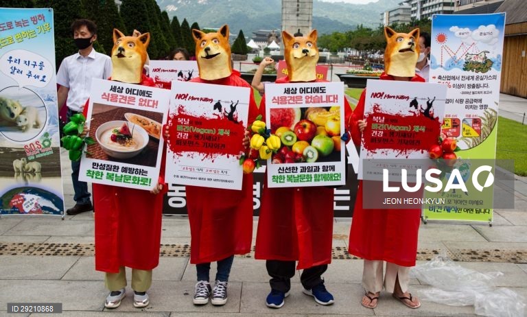 Protesto contra o consumo de carne de cão em Seul