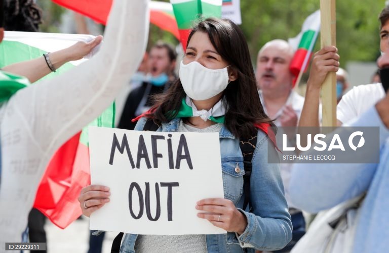 Protesto contra o governo búlgaro em Bruxelas
