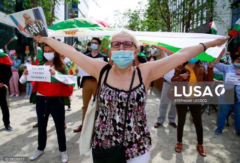 Protesto contra o governo búlgaro em Bruxelas