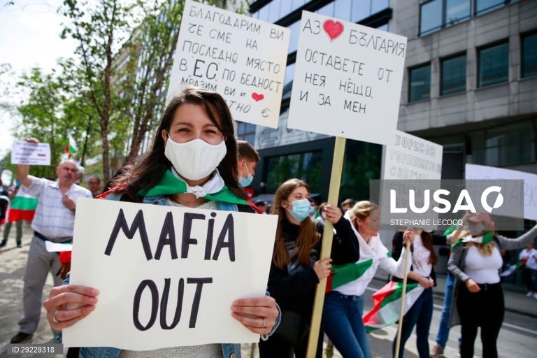 Protesto contra o governo búlgaro em Bruxelas