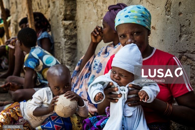 Moçambique/Ataques: há dias em que só há fome para partilhar ao relento