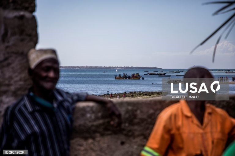 Moçambique/Ataques: há dias em que só há fome para partilhar ao relento