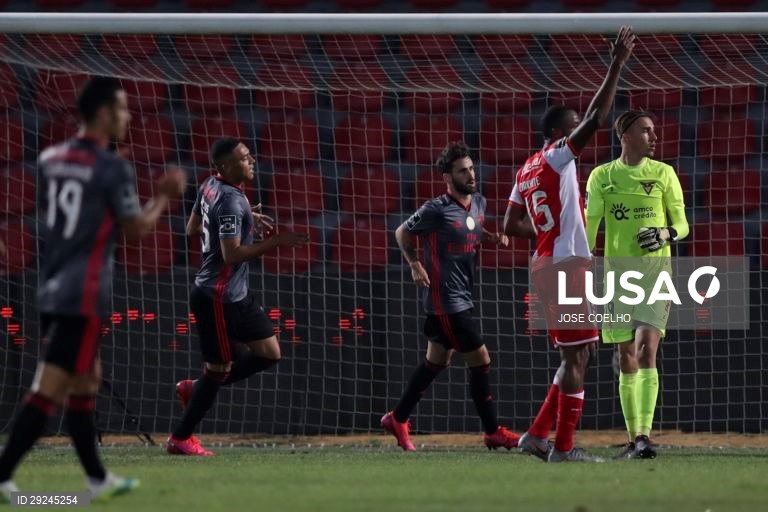 O Benfica venceu hoje o Desportivo das Aves por 4-0