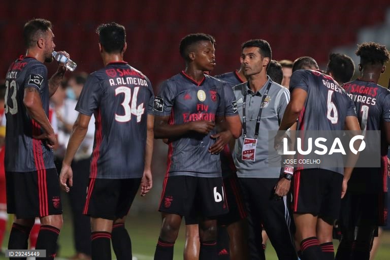 O Benfica venceu hoje o Desportivo das Aves por 4-0
