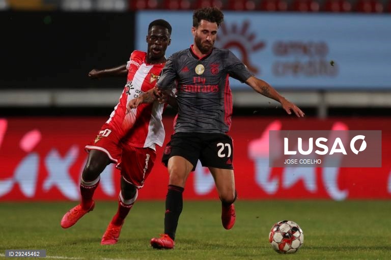 O Benfica venceu hoje o Desportivo das Aves por 4-0
