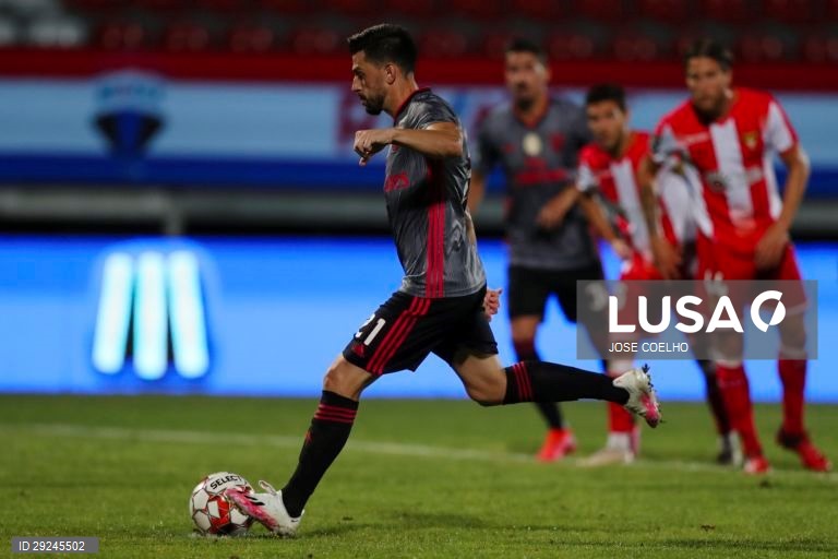O Benfica venceu hoje o Desportivo das Aves por 4-0