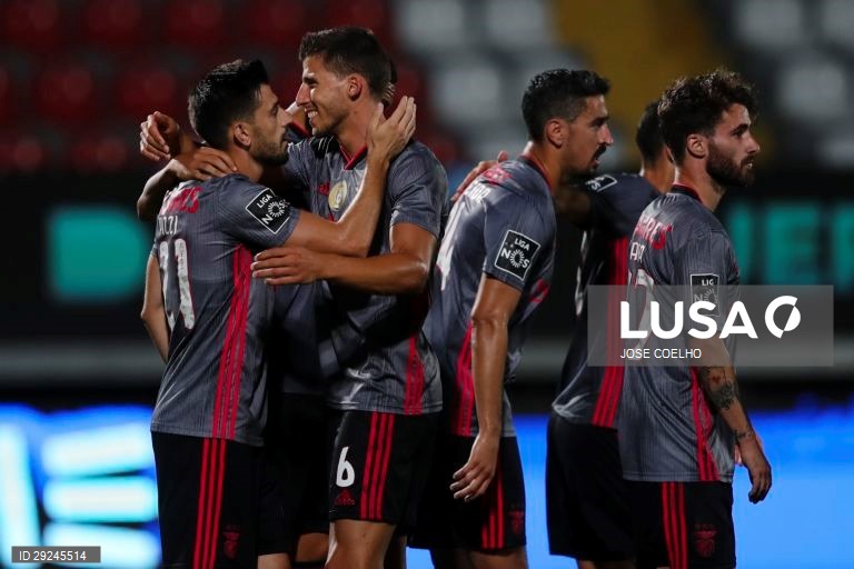 O Benfica venceu hoje o Desportivo das Aves por 4-0