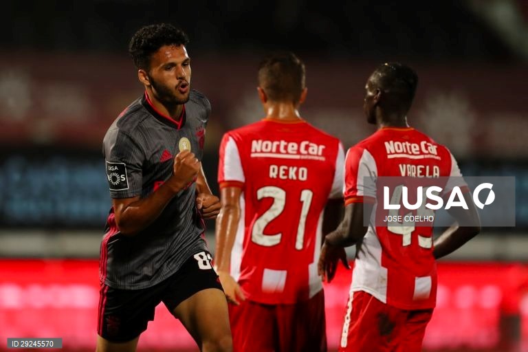 O Benfica venceu hoje o Desportivo das Aves por 4-0